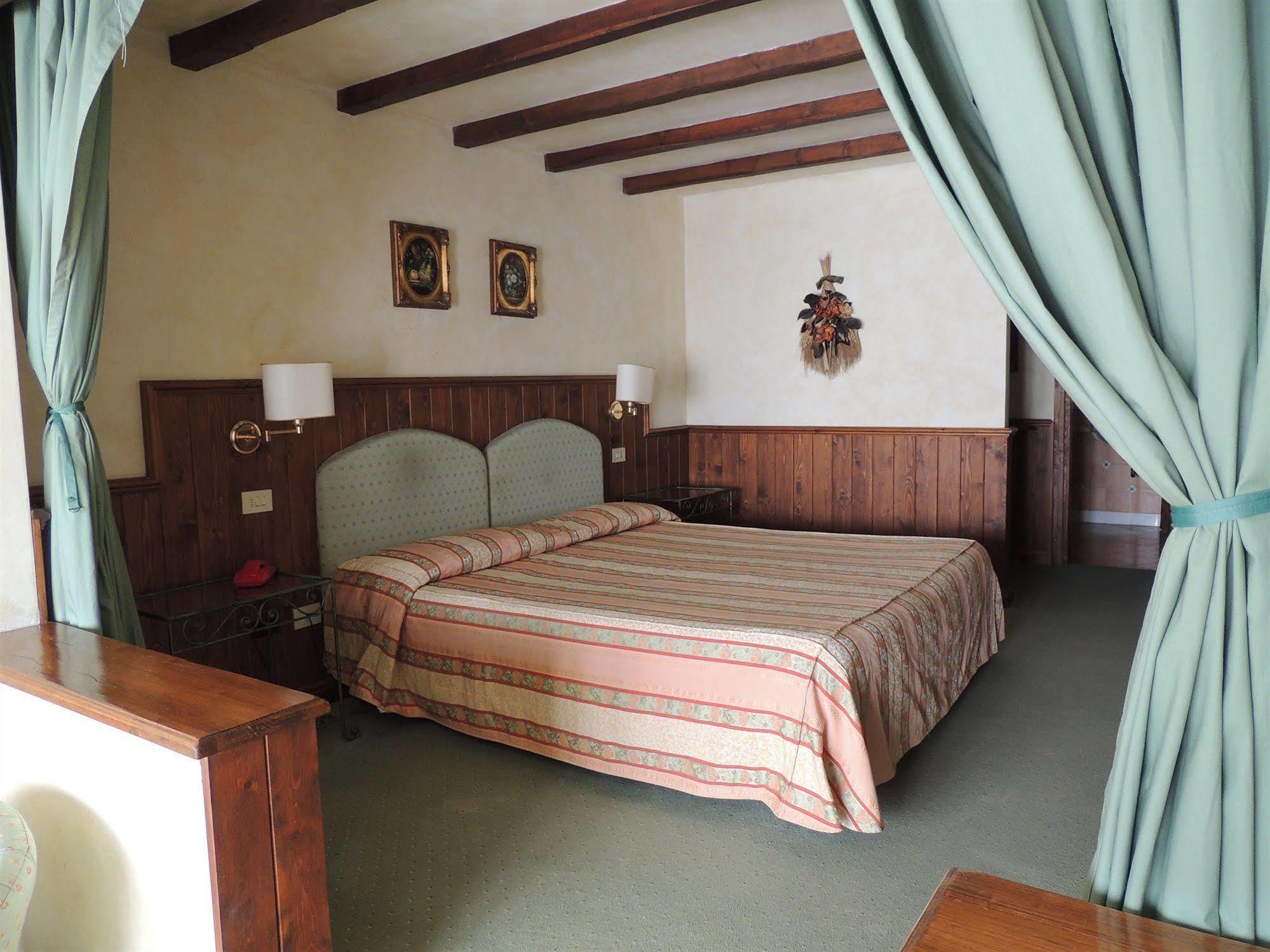 Country Relais I Due Laghi Villa Anguillara Sabazia Kültér fotó